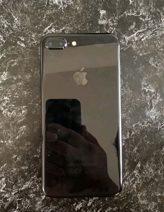 Айфон 7+ 128гб 80 ёмкость сост идеал