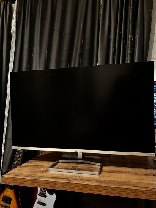Продам Монитор HP M32F