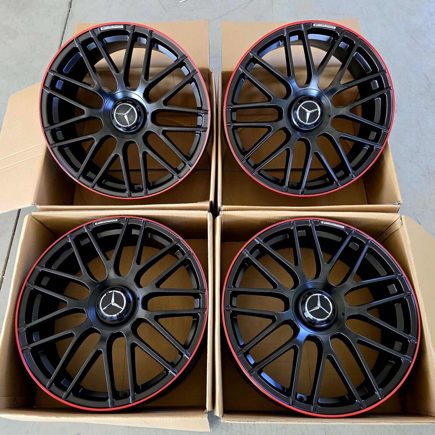 Jante Mercedes R20 Black AMG Red Lip