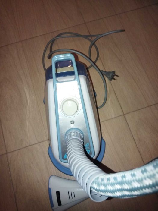 Уред за гладене с пара KROMAX