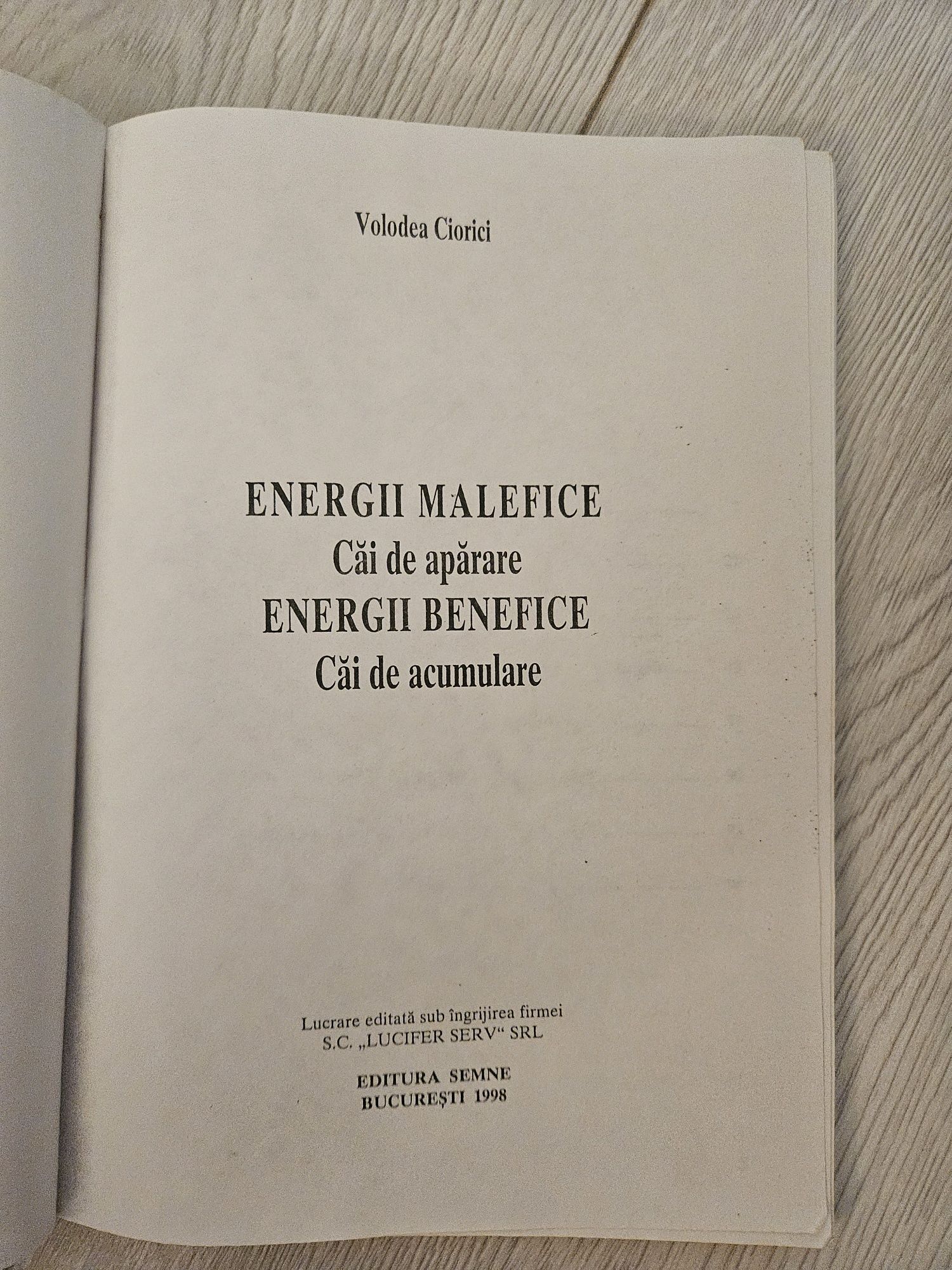 Energii malefice - Energii benegice