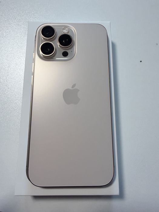 iPhone 16 Pro Max Desert Titanium – 256 GB Garantie 10/10