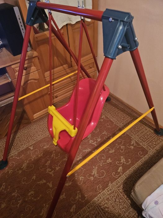 Градинска люлка и пързалка