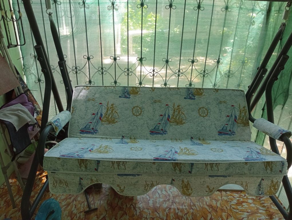 Качалка, качеля для дачи и двора