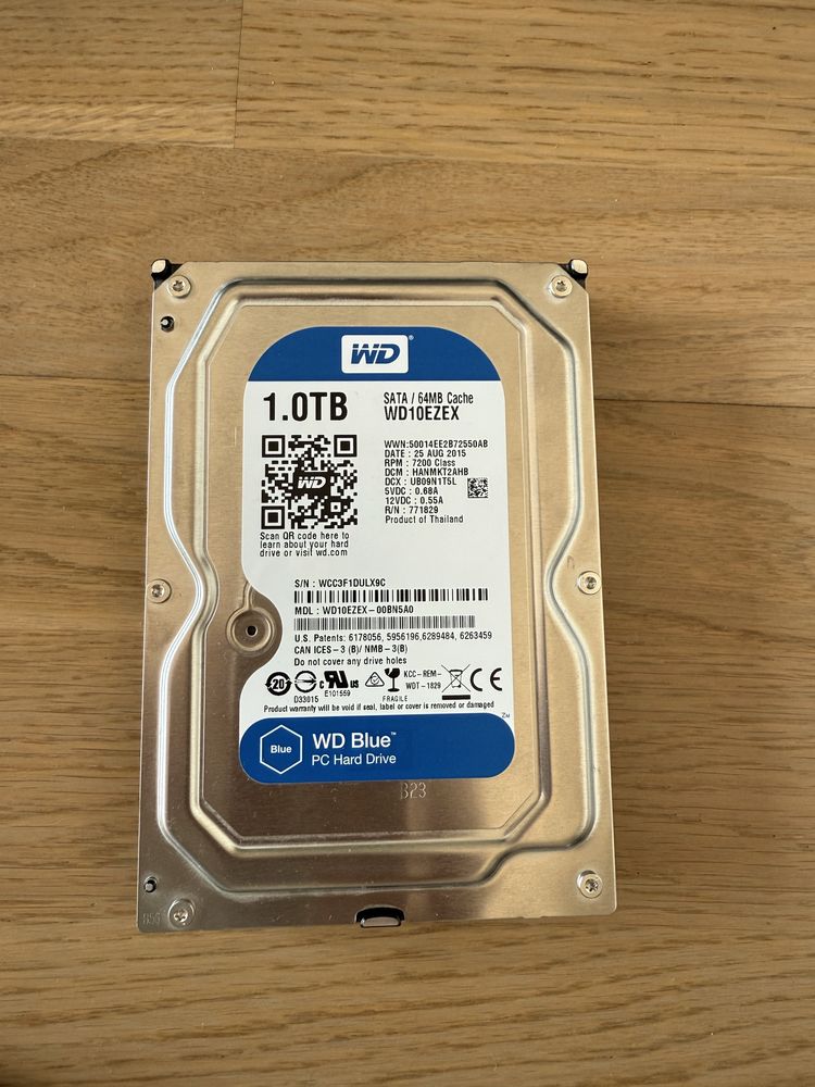 Vand hard disk 1TB WD BLUE
