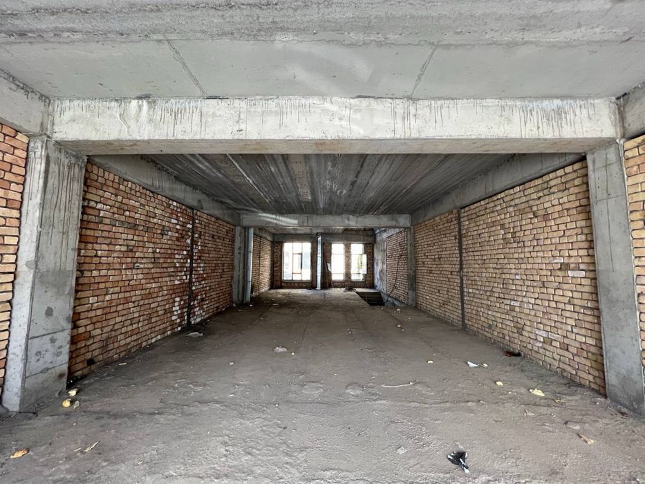 Продаётся нежиле помещение
