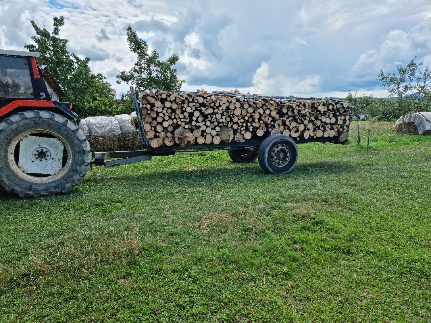 Remorca tractor (basculabila)