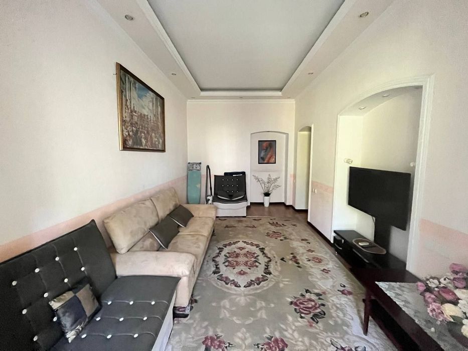 Продается 4х ком квартира, ориентир: Гостиница Россия/м. Ойбек, 90м²