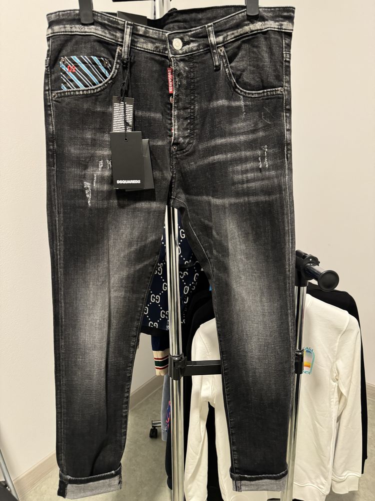Blugi Dsquared2 calitate Premium