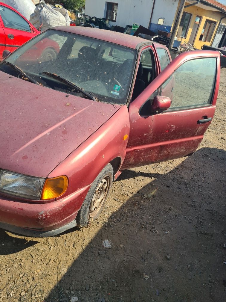 Фолксваген Поло 1.6  Volkswagen Polo 1.6 на части