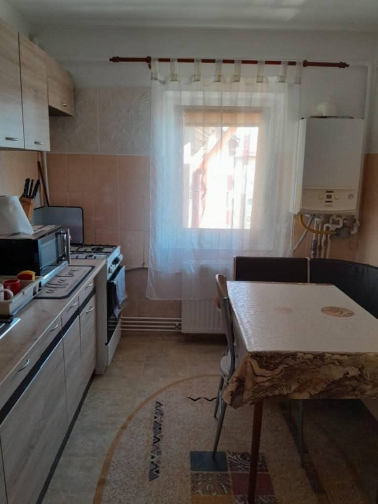 Apartament 2 camere, Noua, strada Prunului