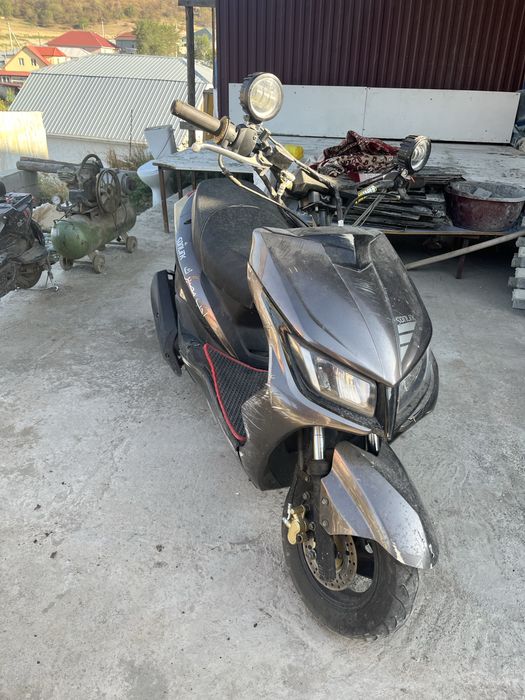 В продаже м8 не на ходу