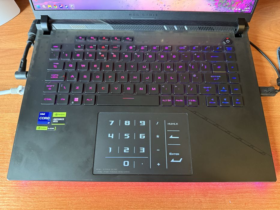 Asus ROG STRIX SCAR 16 2023 (i9 + RTX 4080)