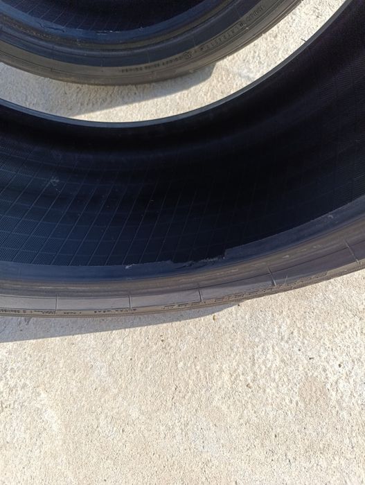 Anvelope 2 buc vara 250lei ambele , 225,45,R18 folosite puti