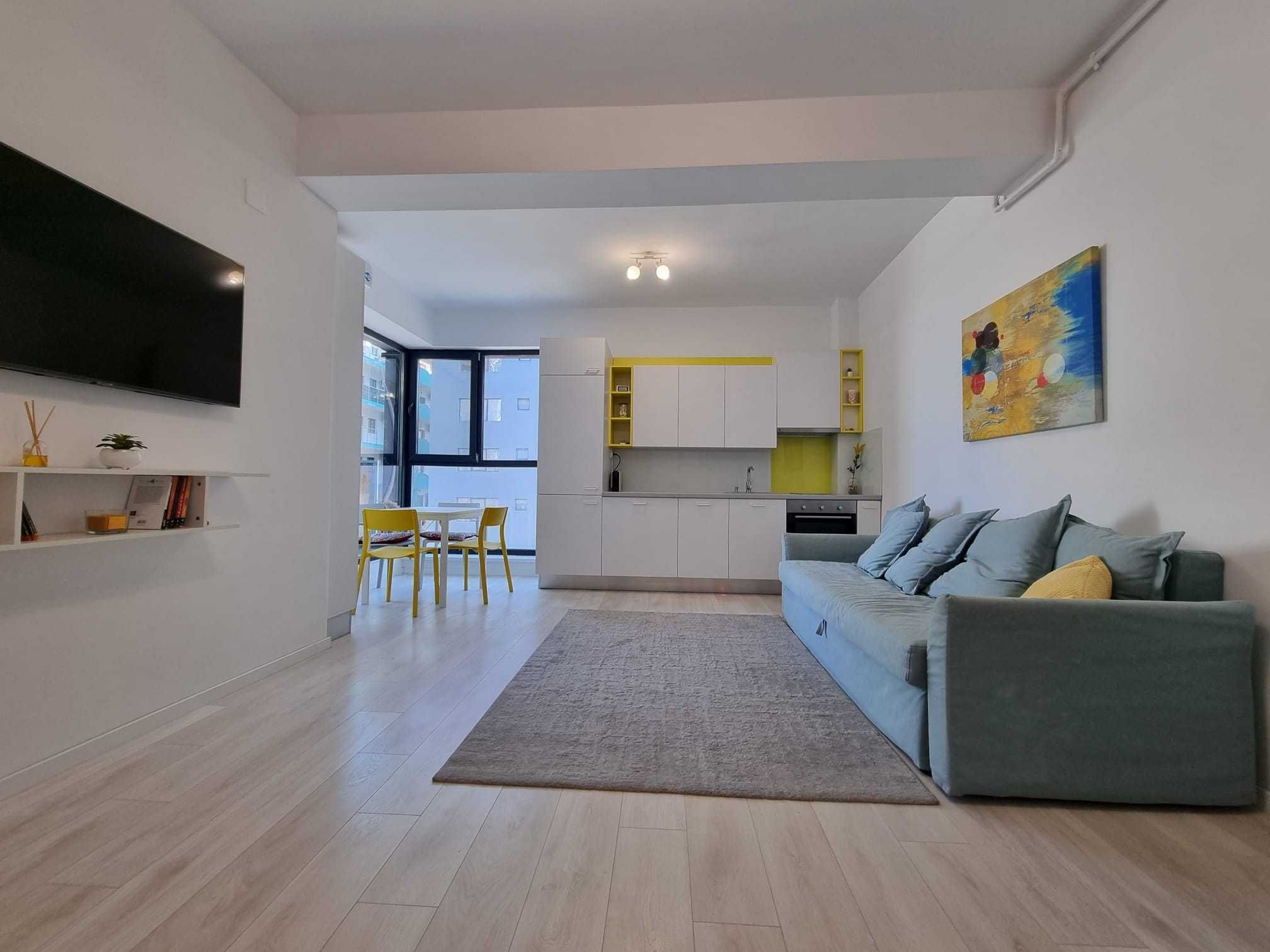 Apart 3 camere str. D8 mobilat, langa plaja Ohi Ohi Mamaia vedere mare