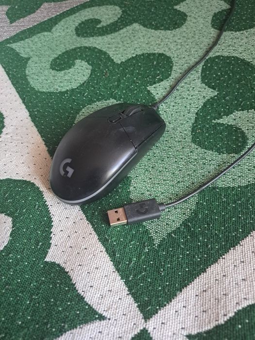 Игровая мышка Logitech