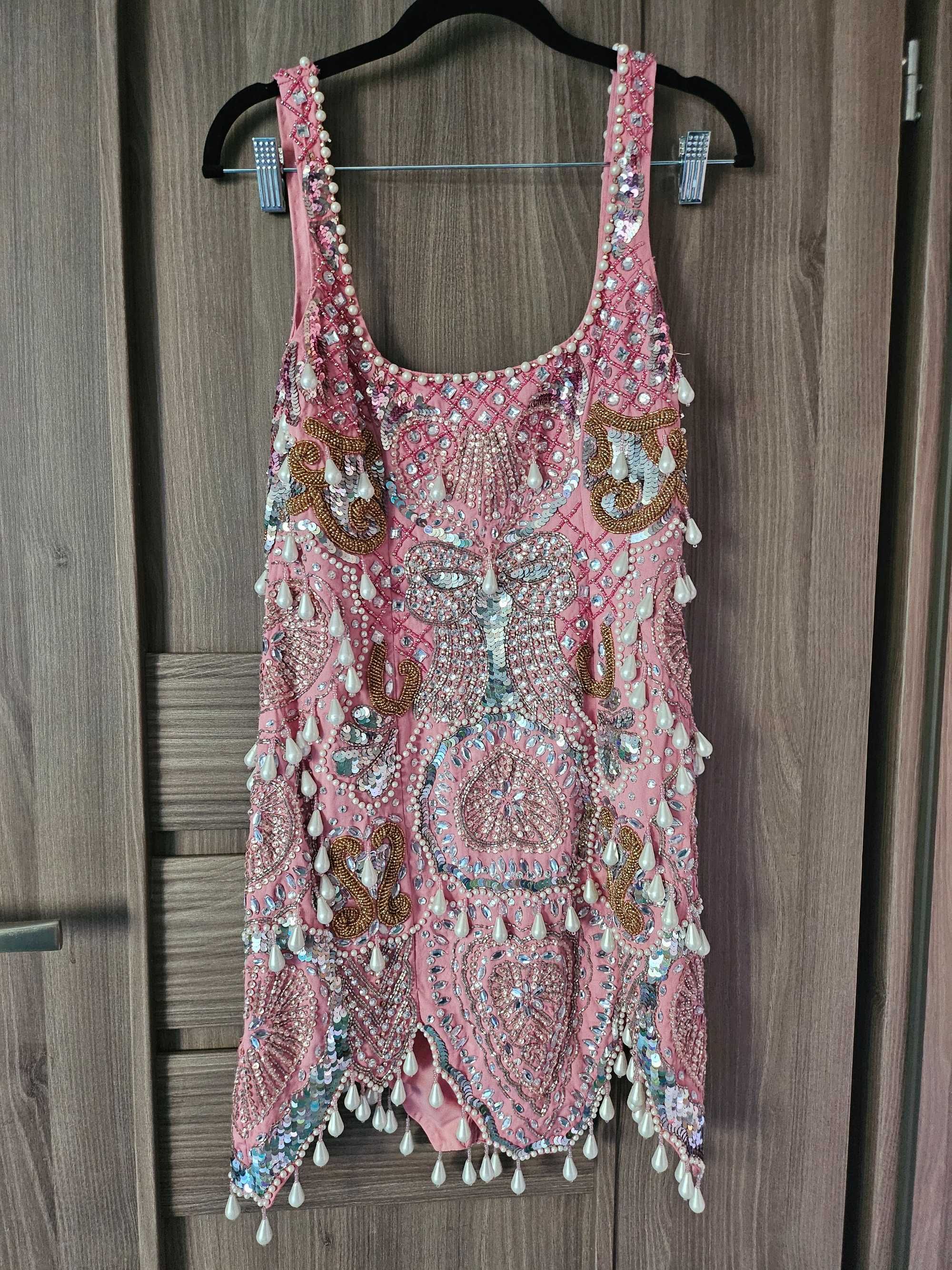 Рокля на ASOS LUXE