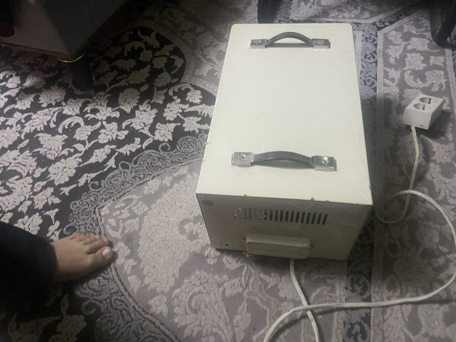 Продаю стабилизатор Andeli в хорошем состоянии