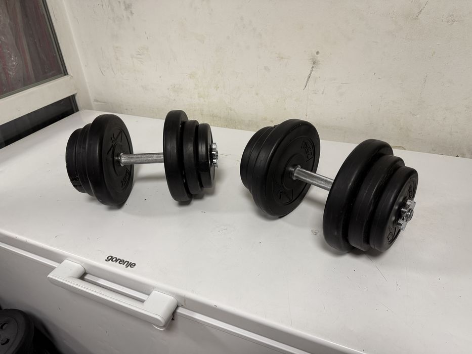 Gantere reglabile noi Germany, set 20 kg. 10 kg+10 kg=20 kg  pret 200