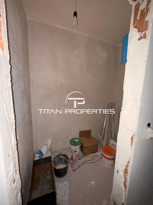 Тристаен апартамент в Сентрал парк, ж.к Славейков