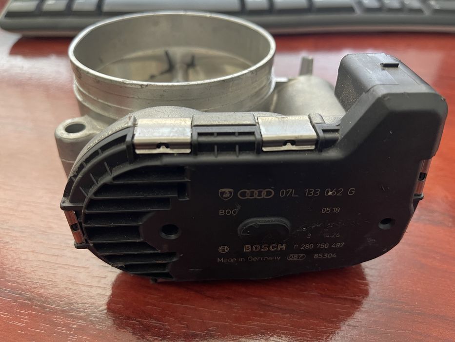 Clapeta acceleratie OEM Audi R8 Lamborghini Gallardo 5.2L