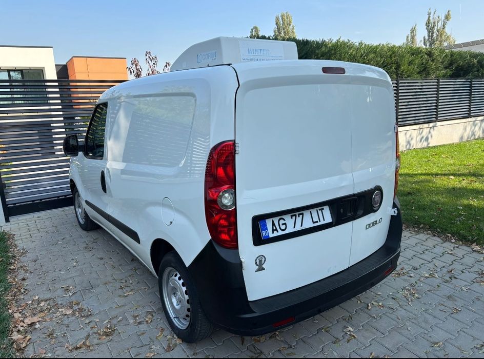 Vand fiat doblo cu frig