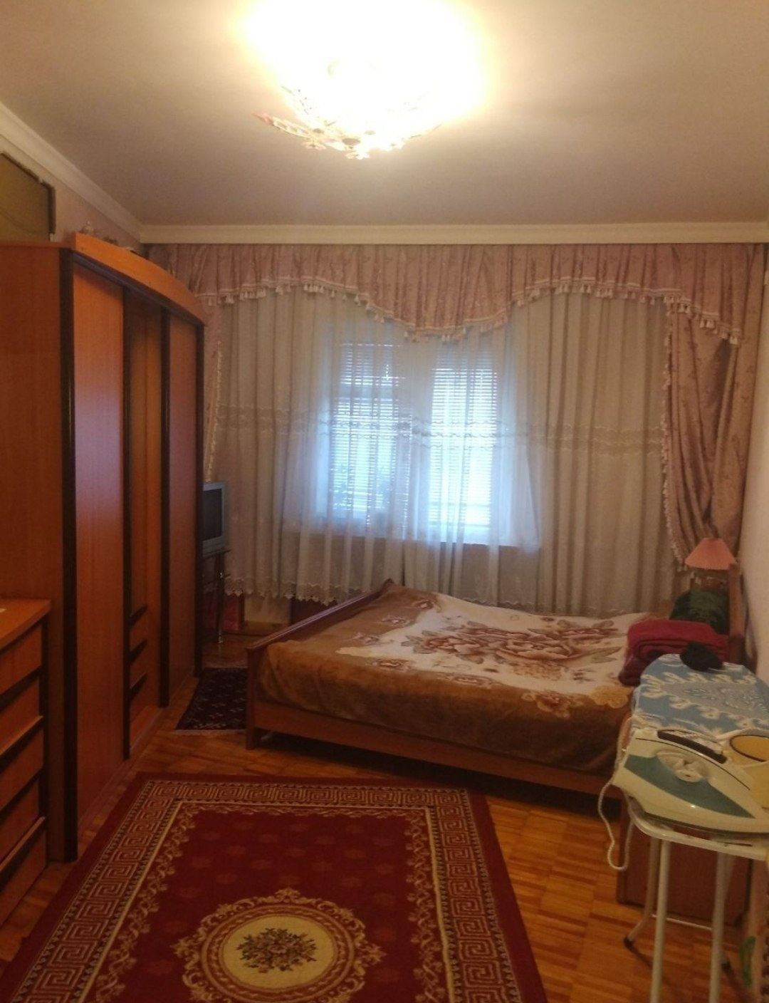 Продажа 4/2/5 на Юнусабад-17, (98 ка.м)4 хонали сотилади