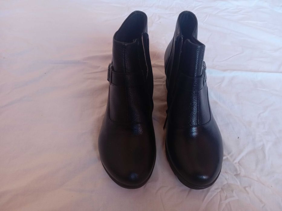 Обувки дамски естествена кожа чисто нови