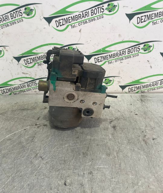 Pompa ABS 8e0 614 111 Volkswagen VW Passat B5.5 (facelift)