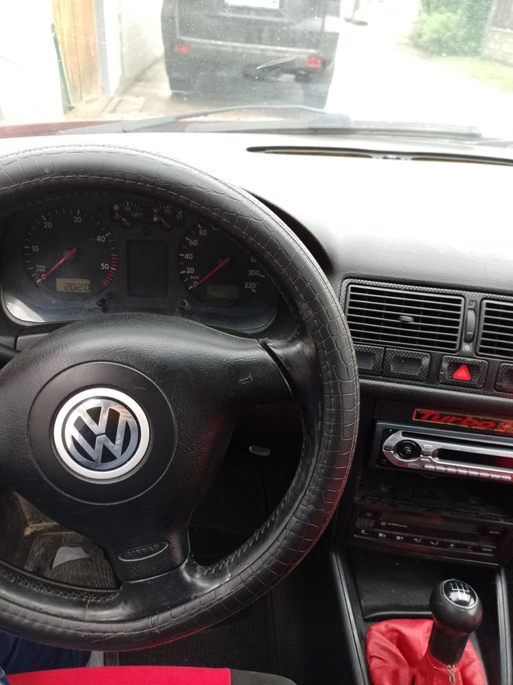 Червен VW Golf 4 1.9 TDI 1999г.