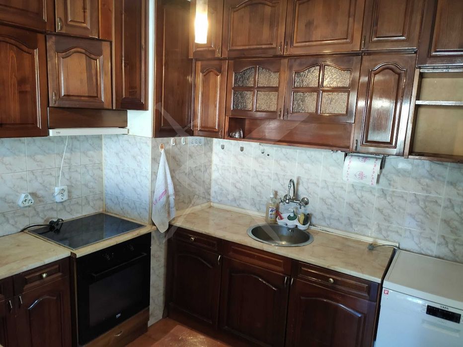 Продава се Тристаен апартамент в София, Дружба 2 - 110 кв.м за 2171 €/кв.м - Снимка #1