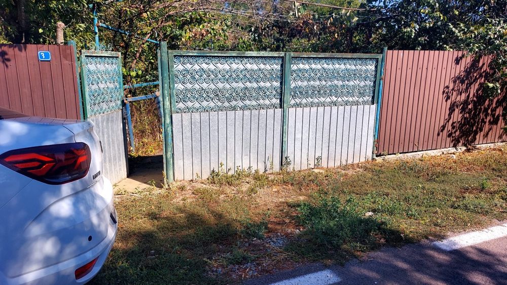 Casa 3 cam. + prispa, teren 2000mp, drum asfaltat Barcanesti(Ialomita)