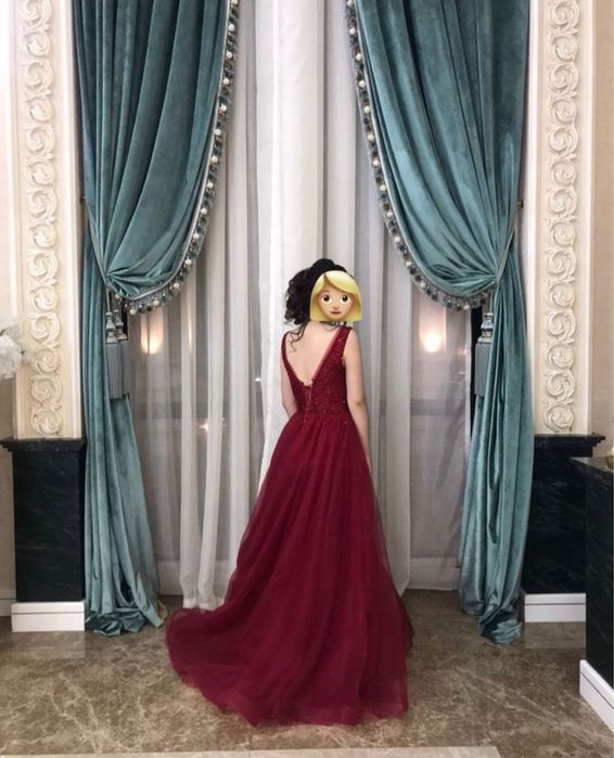 Вечернее платье