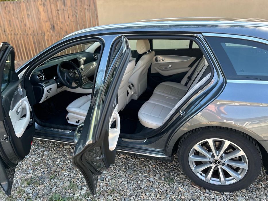 Mercedes E220D stare perfecta