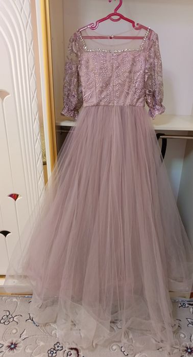 Vecherniy koylak yangi kiyilmagan