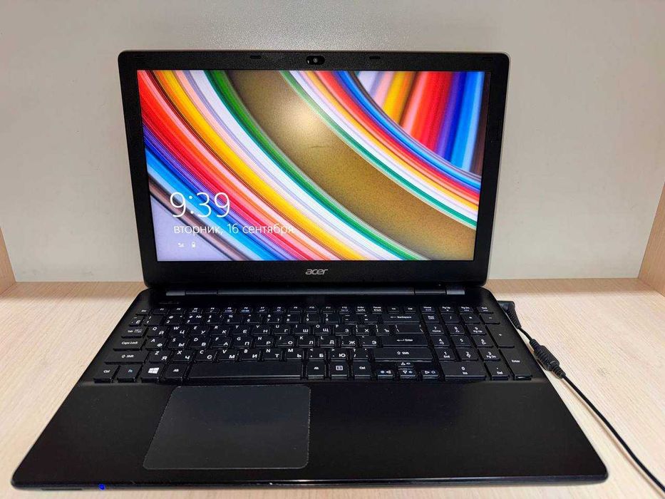 Ноутбук Acer intel core i3- 4 поколение, ОЗУ 4гб, жд 250гб HDD