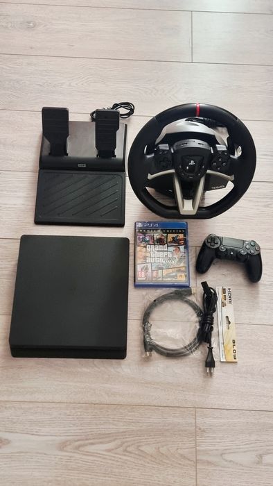 Consola SONY gaming, volan ,joc ,accesorii