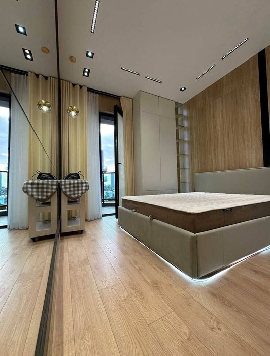 Квартира продается 2/11/12 на жк Parkwood