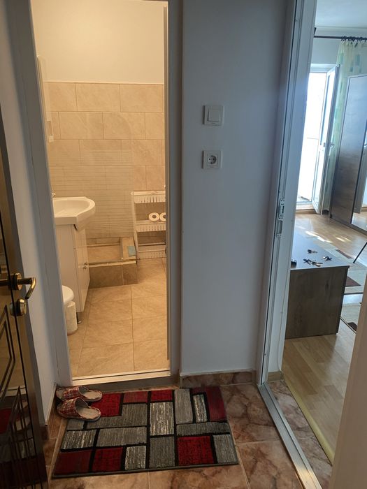 Inchiriez garsoniera