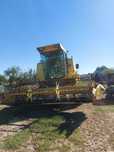 Vând combină new holland 8060