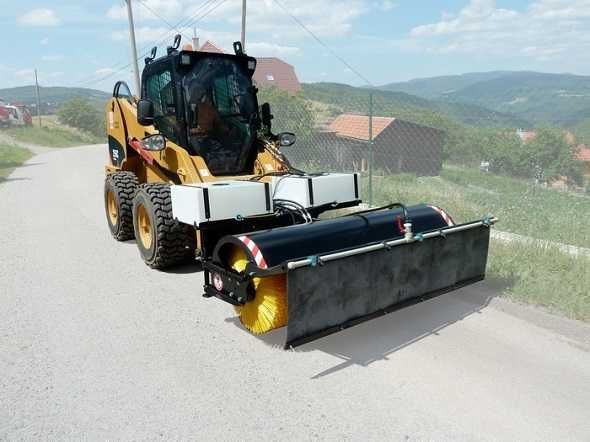 Matura Bobcat, matura buldo, perie Bobcat, perie buldo, noua