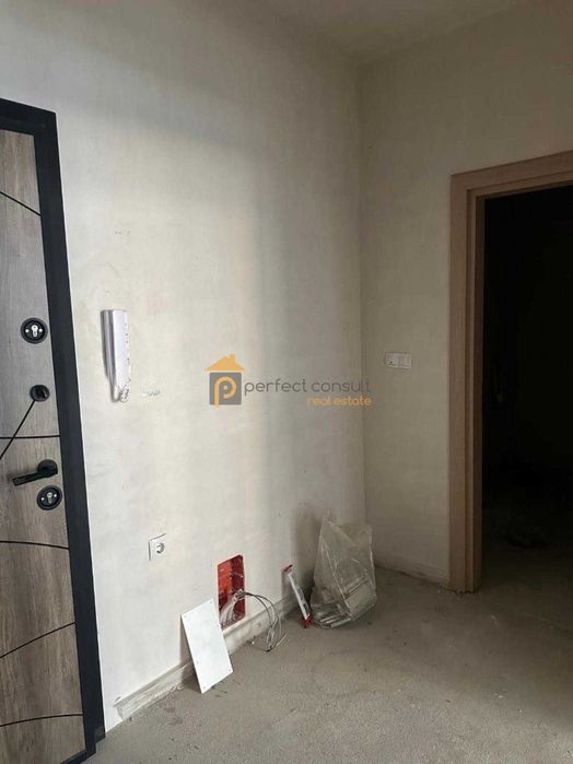 Продава се Двустаен апартамент в Пловдив, Остромила - 67 кв.м за 1463 €/кв.м - Снимка #5