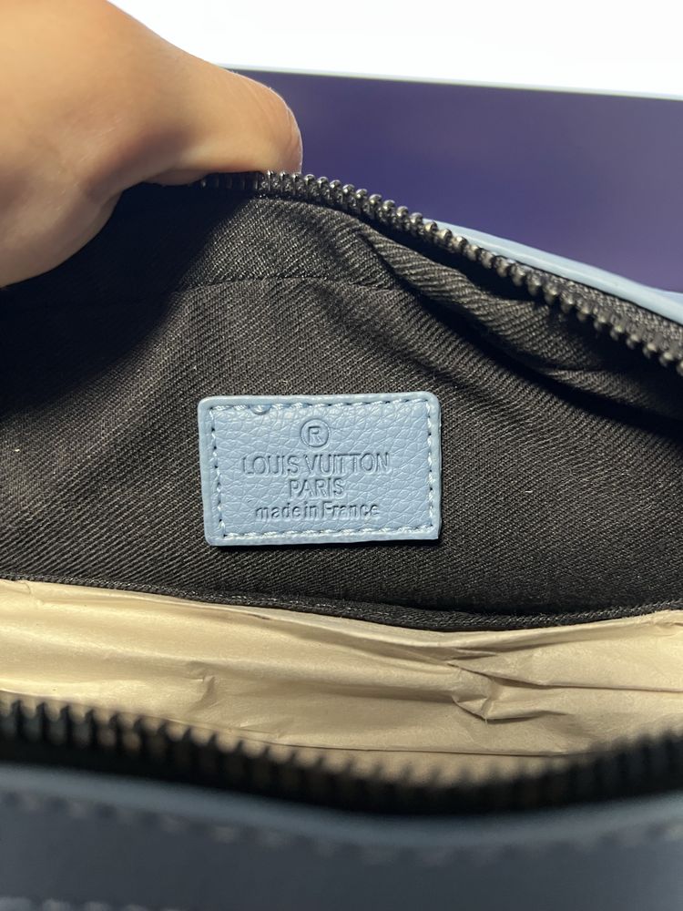(TREND) Borseta Louis Vuitton Trio Messenger Albastra