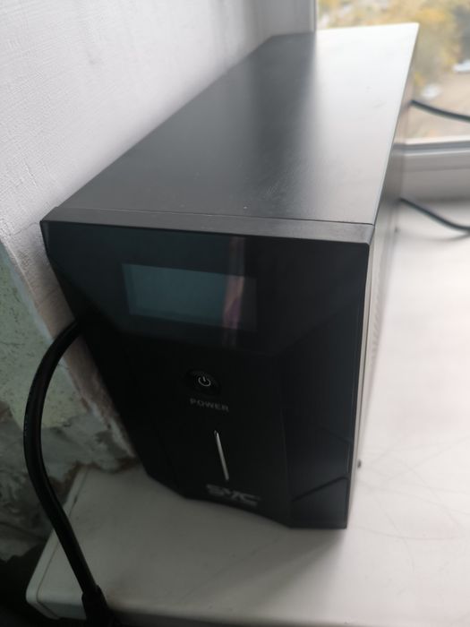 Бесперебойный источник питания svc v 3000f