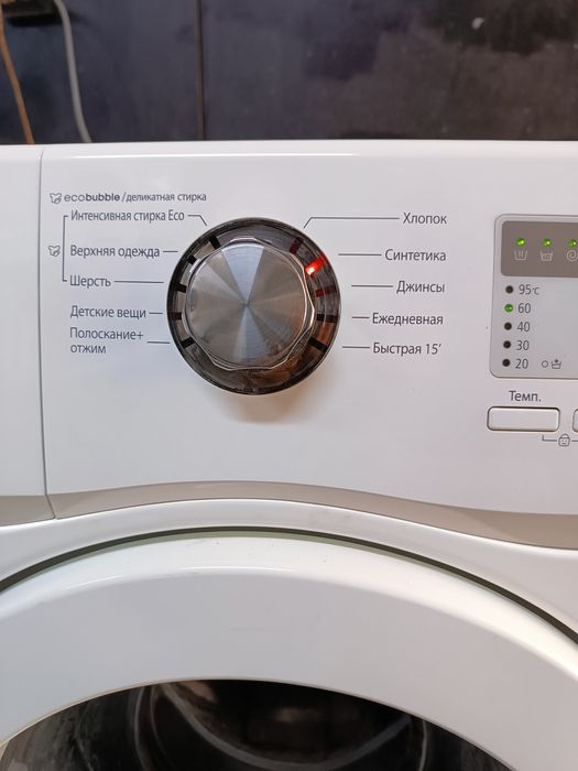 Продам стиральную машину Самсунг на 6кг
