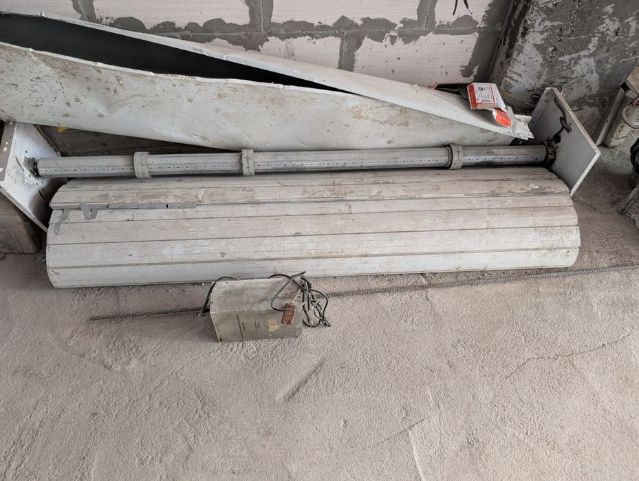 Роллетные ворота б/у