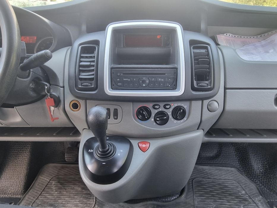 Renault Trafic 2.5 D Automat Cabina dubla