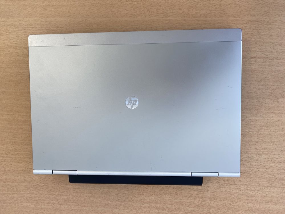 HP EliteBook 2560p i7-2/4GB DDR3/320GB