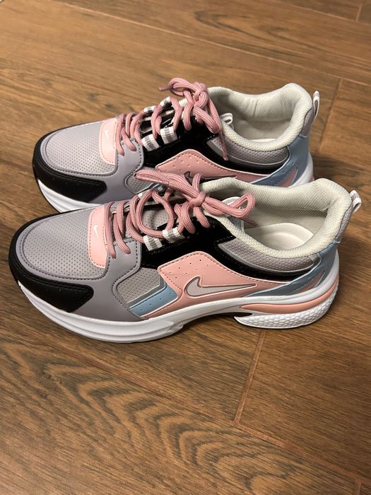 Дамски маратонки Найк