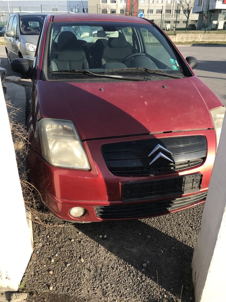 Продавам  на части Citroen C2 VTR 1.4hdi Бракуван 2005г климатроник